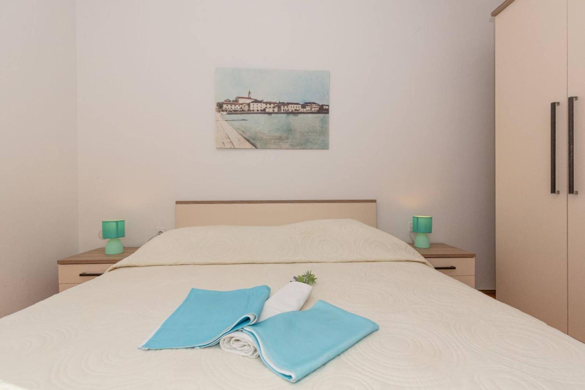 Three Bedroom Apartment In Biograd ビオグラード・ナ・モル エクステリア 写真