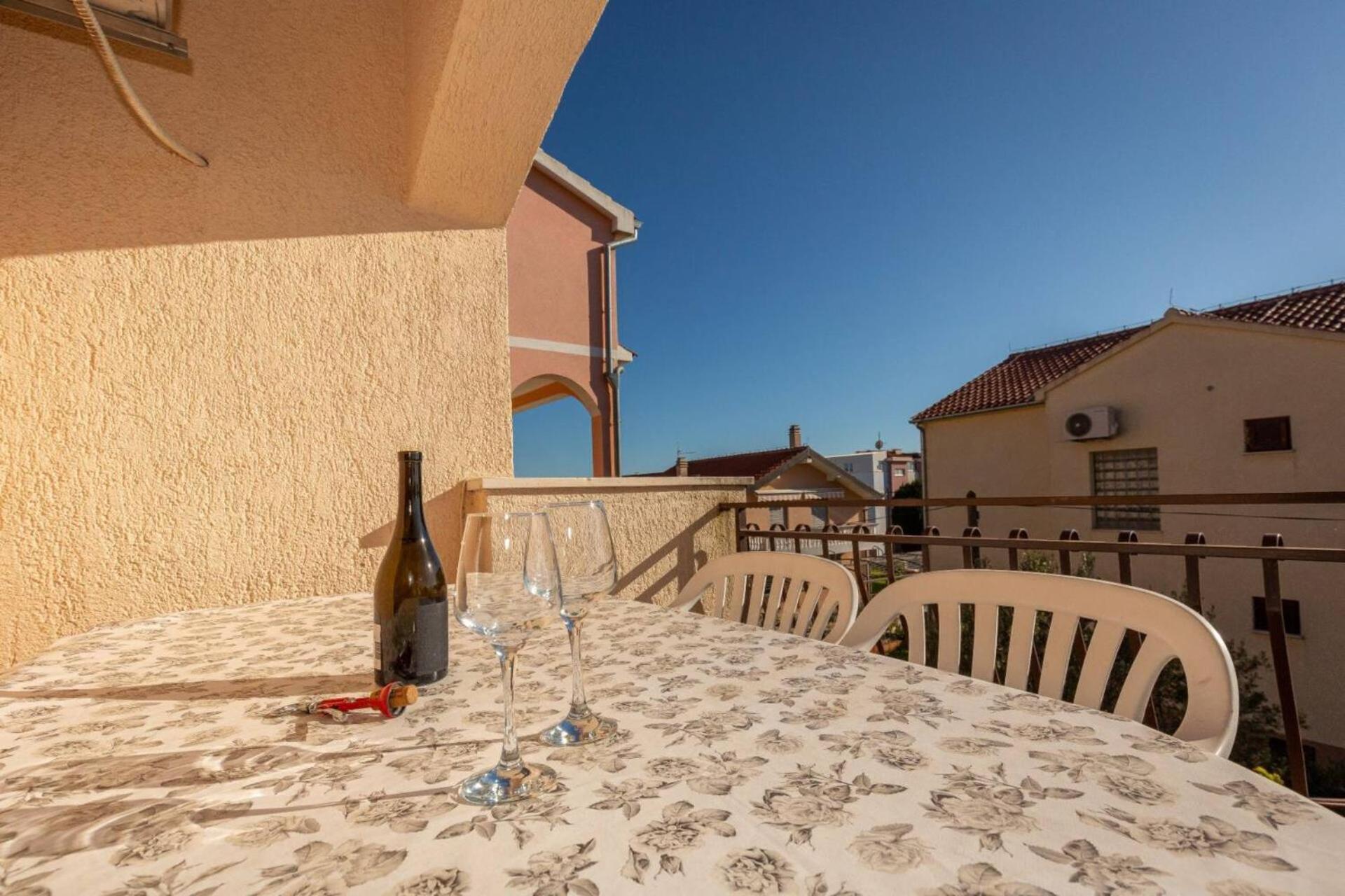 Three Bedroom Apartment In Biograd ビオグラード・ナ・モル エクステリア 写真