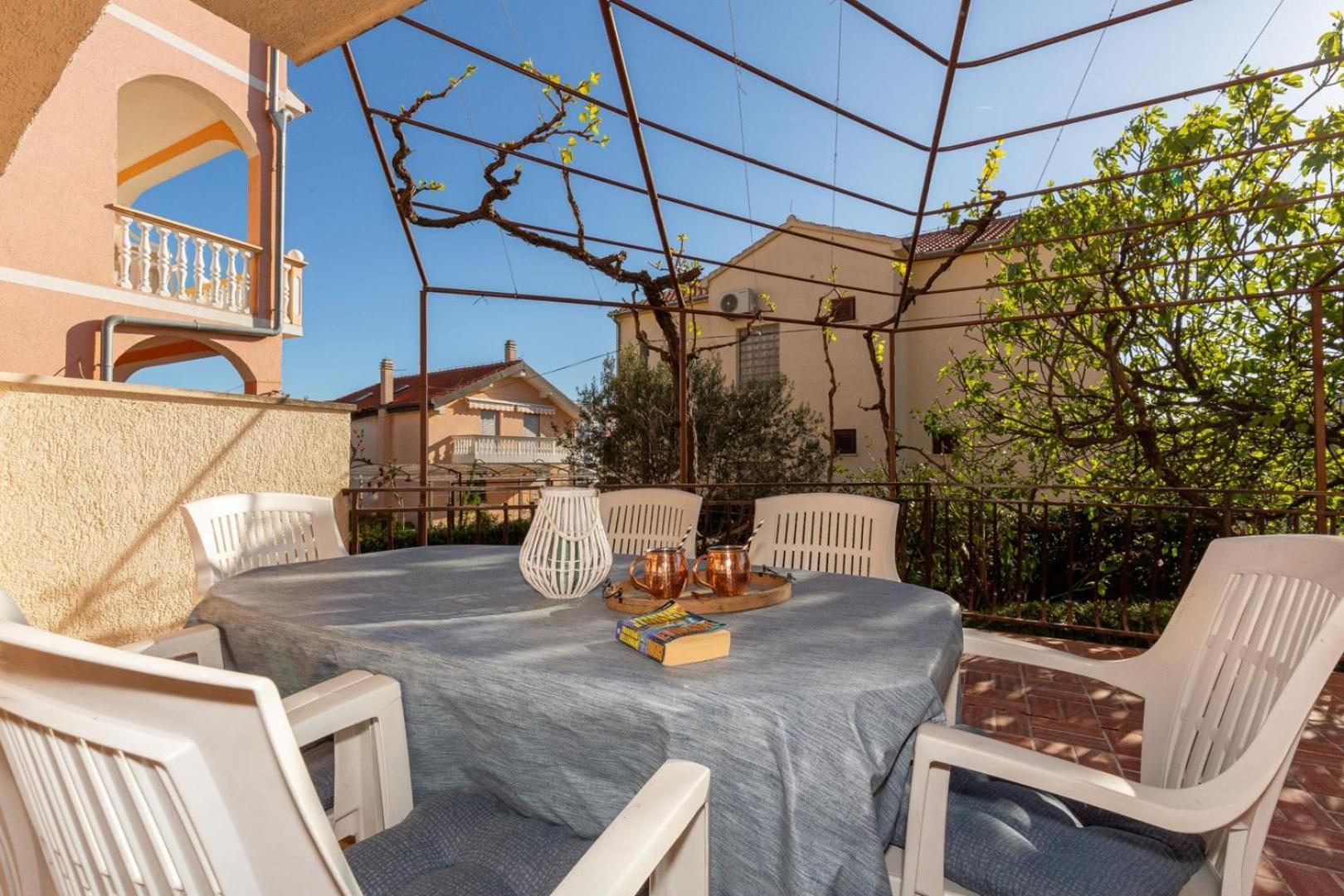 Three Bedroom Apartment In Biograd ビオグラード・ナ・モル エクステリア 写真